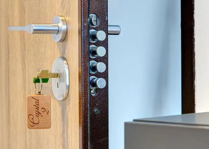 Luxury Crystal 公寓